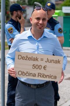 Deželak Junak